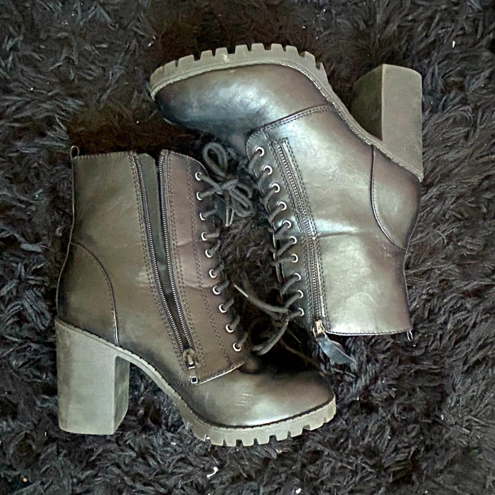 Black Heeled combat boots; Women’s 8